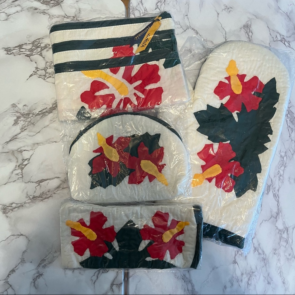 Handmade hawaiian quilt bundle